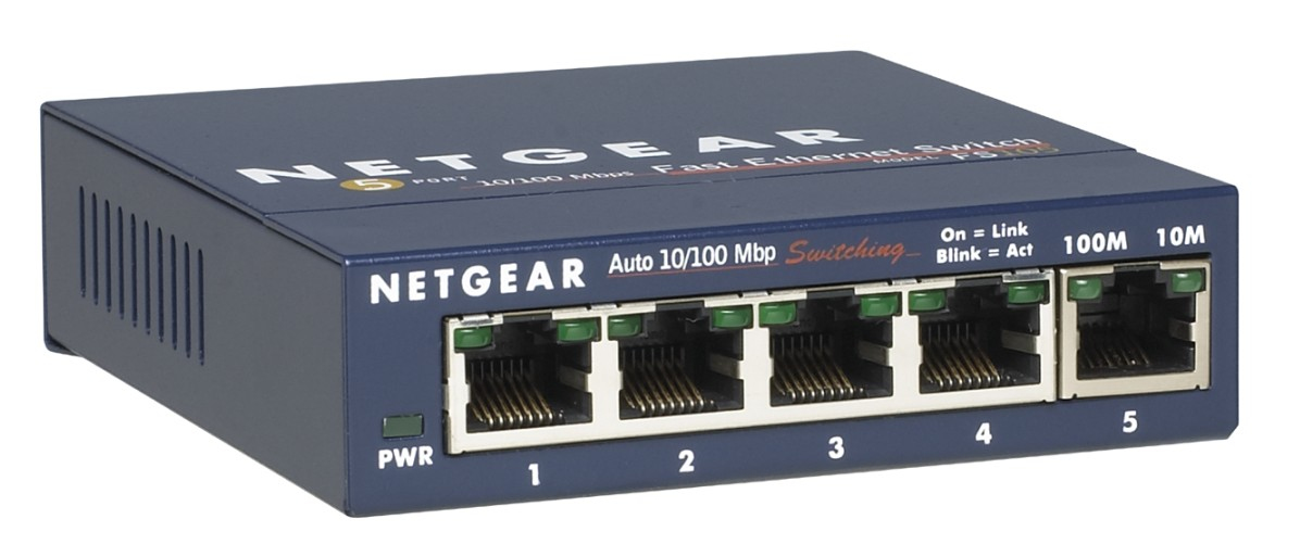 FS105-300UKS NETGEAR