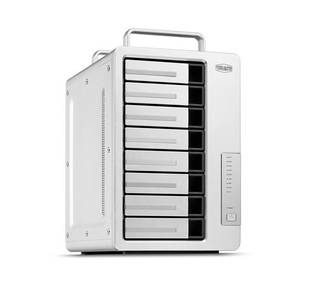 F8-421/16TB-IWP TerraMaster