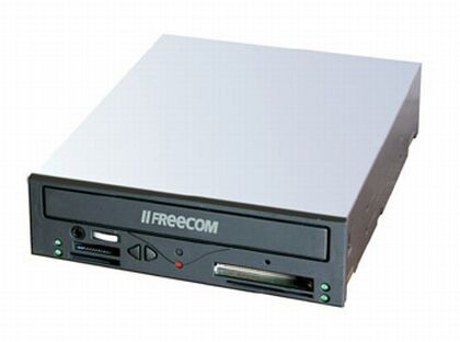 22082 Freecom