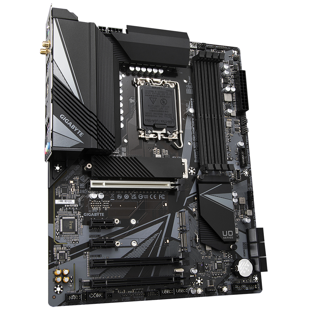 "Z690 UD AX" GIGABYTE