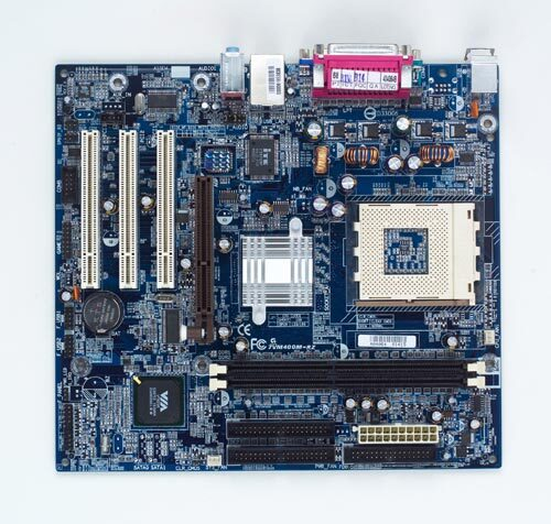 7VM400M-RZ GIGABYTE