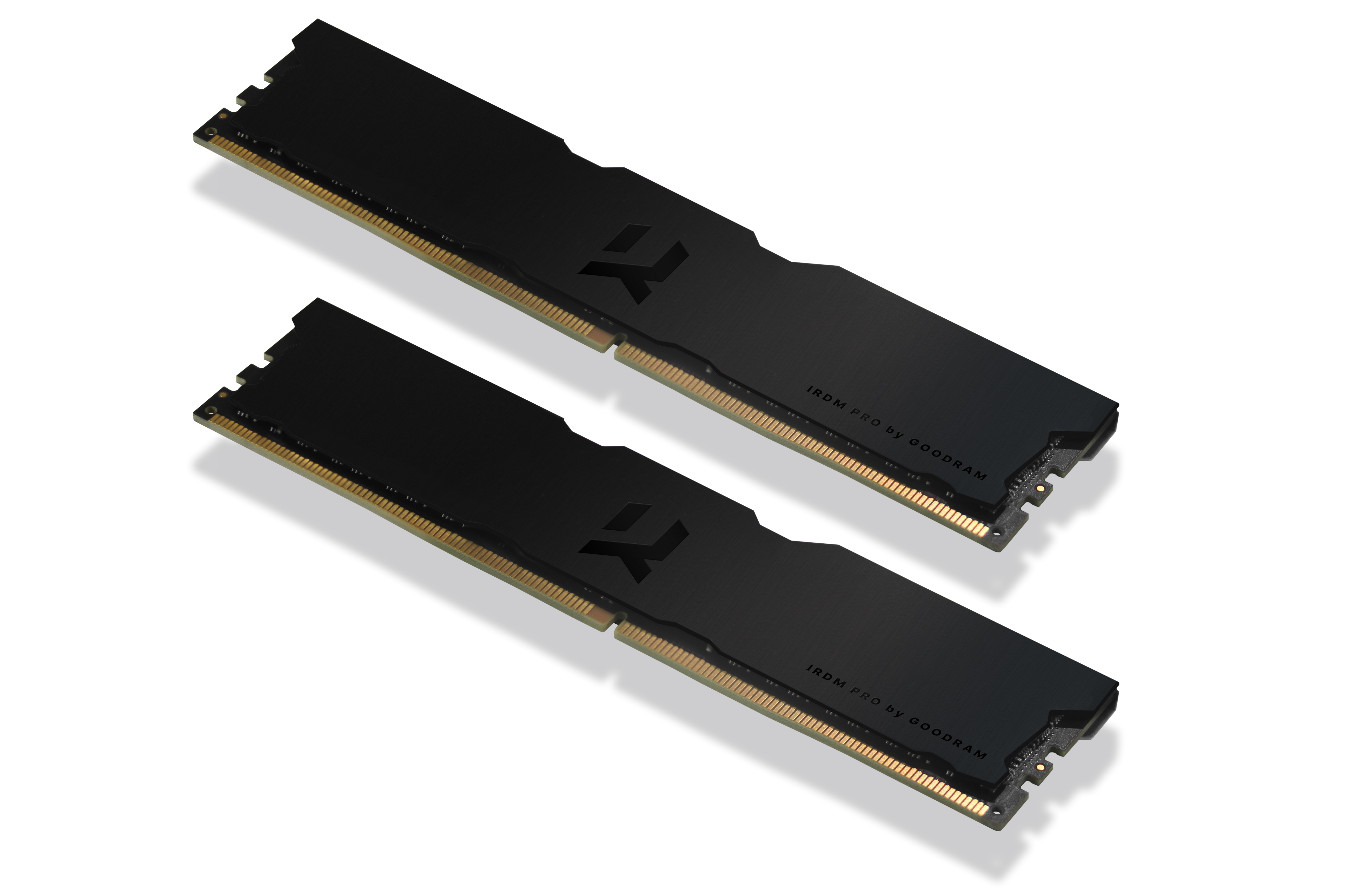 "IRP-K3600D4V64L18S/32GDC IRDM DEEP BLACK" Goodram