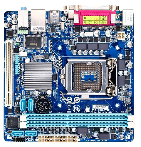 GA-H61N-D2V GIGABYTE